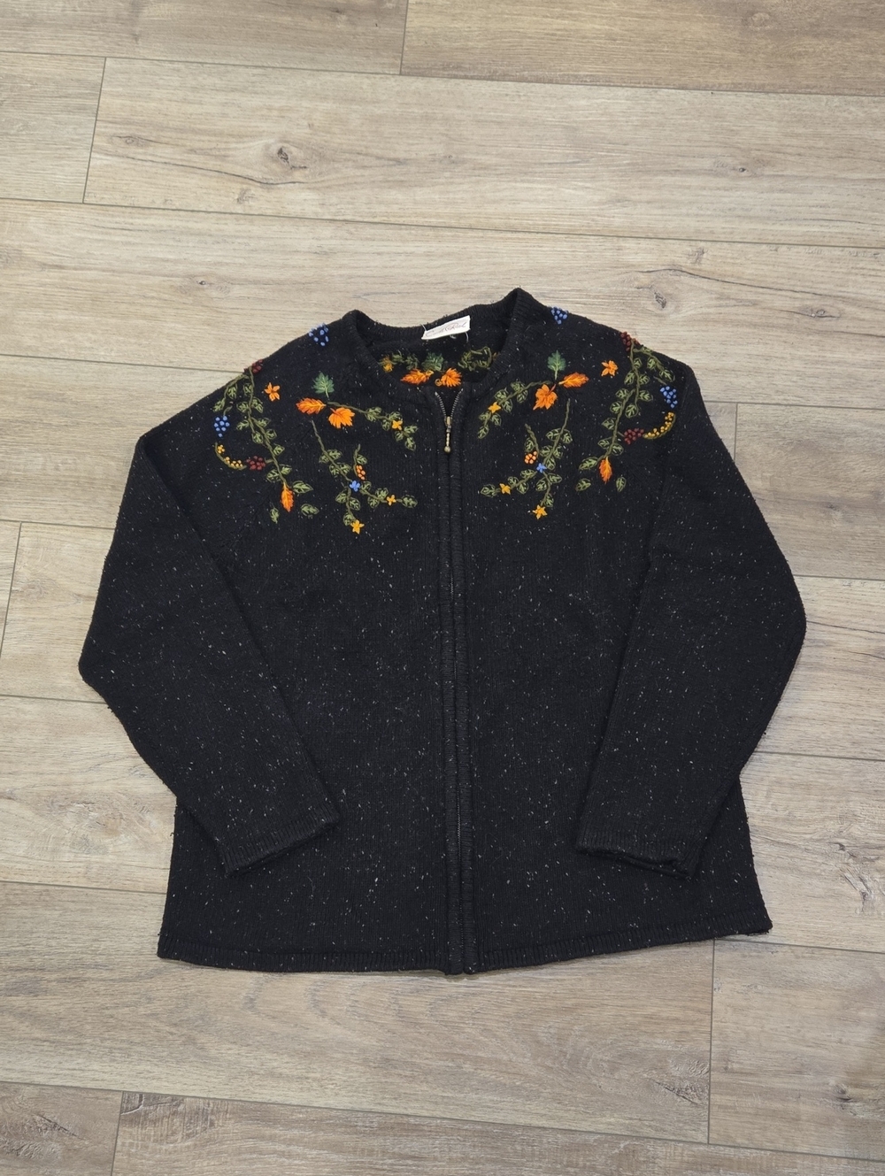 Retro Embroidered Black Zip-Up Grandmacore/Cottagecore Cardigan Sweater - Picture 9 of 9